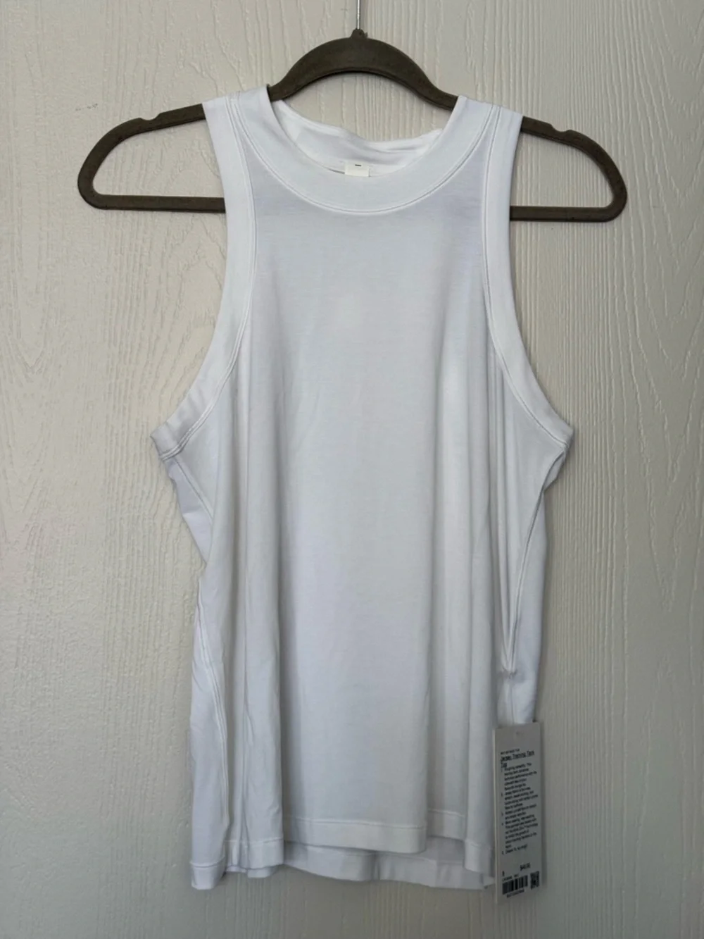 NWT Lululemon Jersey Training Top size 8 - Picture 3 of 6